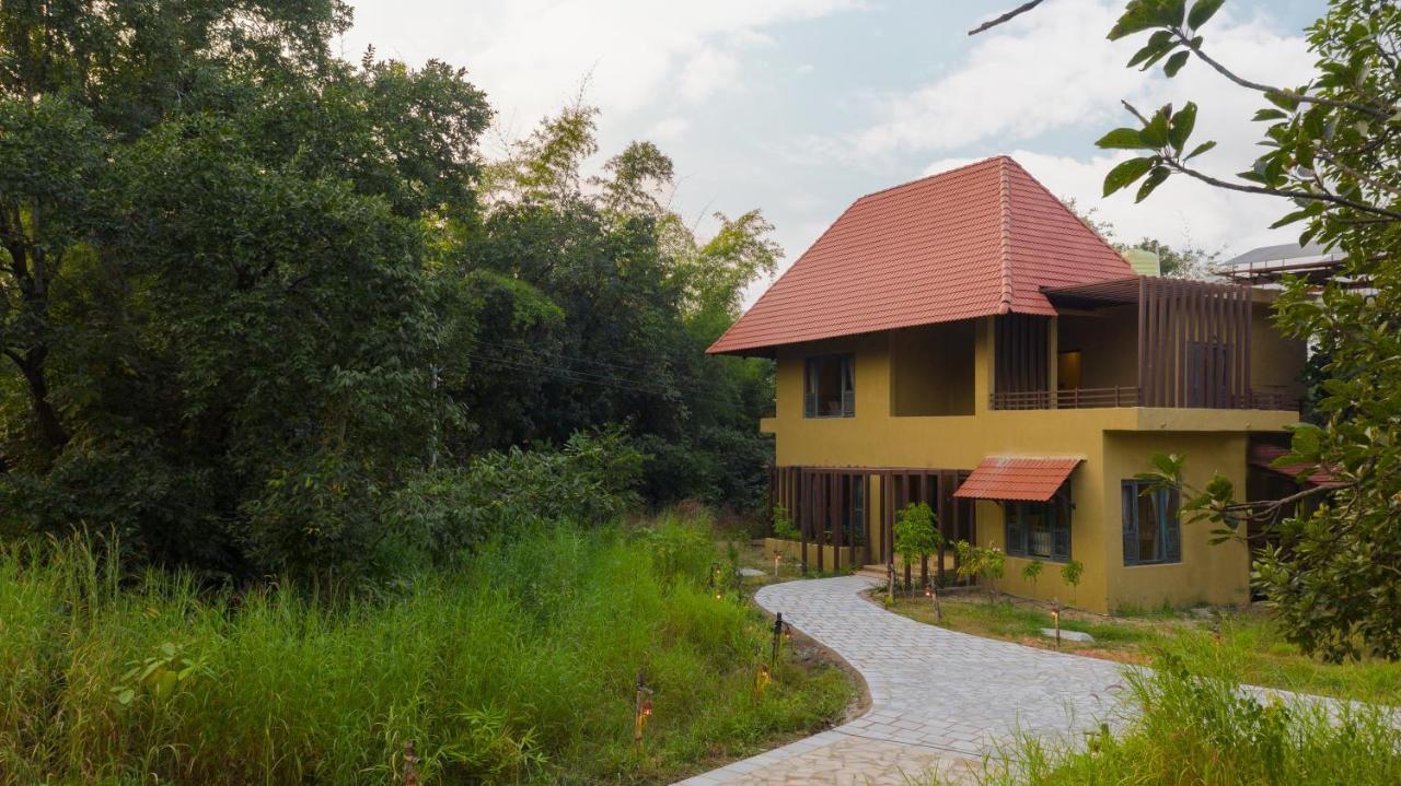 Vannraj Resort And Spa Khawāsa Kültér fotó